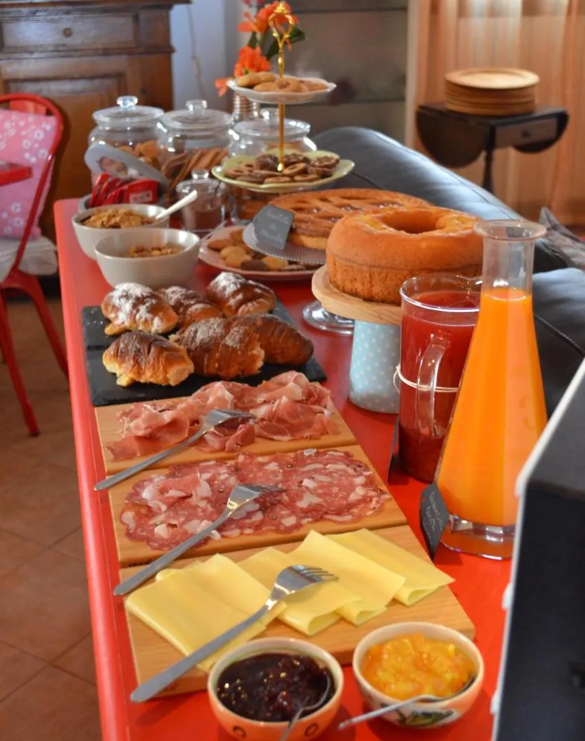 Callistemon Bed & Breakfast Porto Azzurro