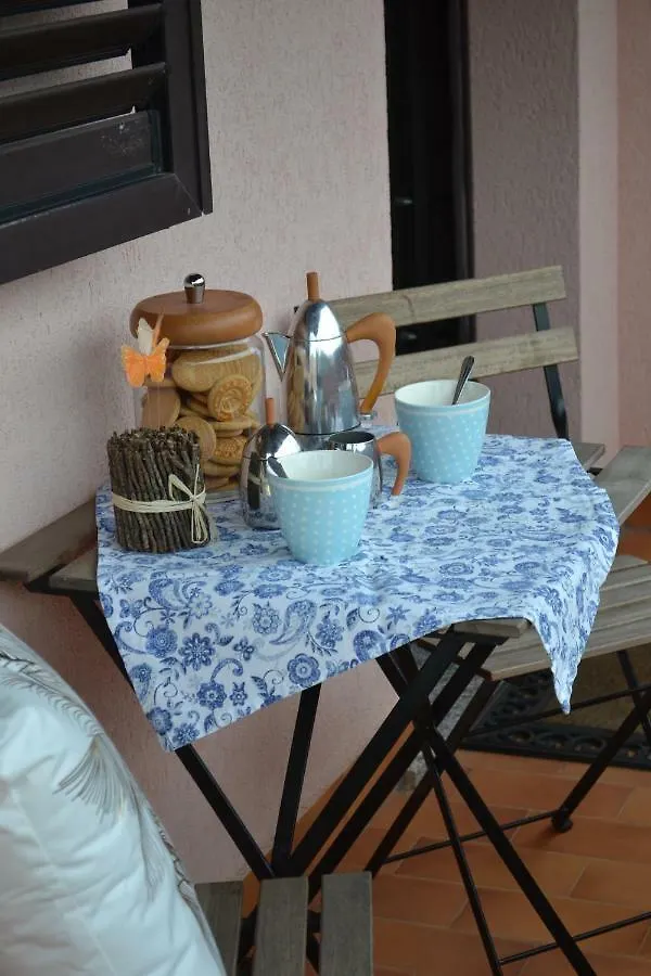 Callistemon Bed & Breakfast Porto Azzurro